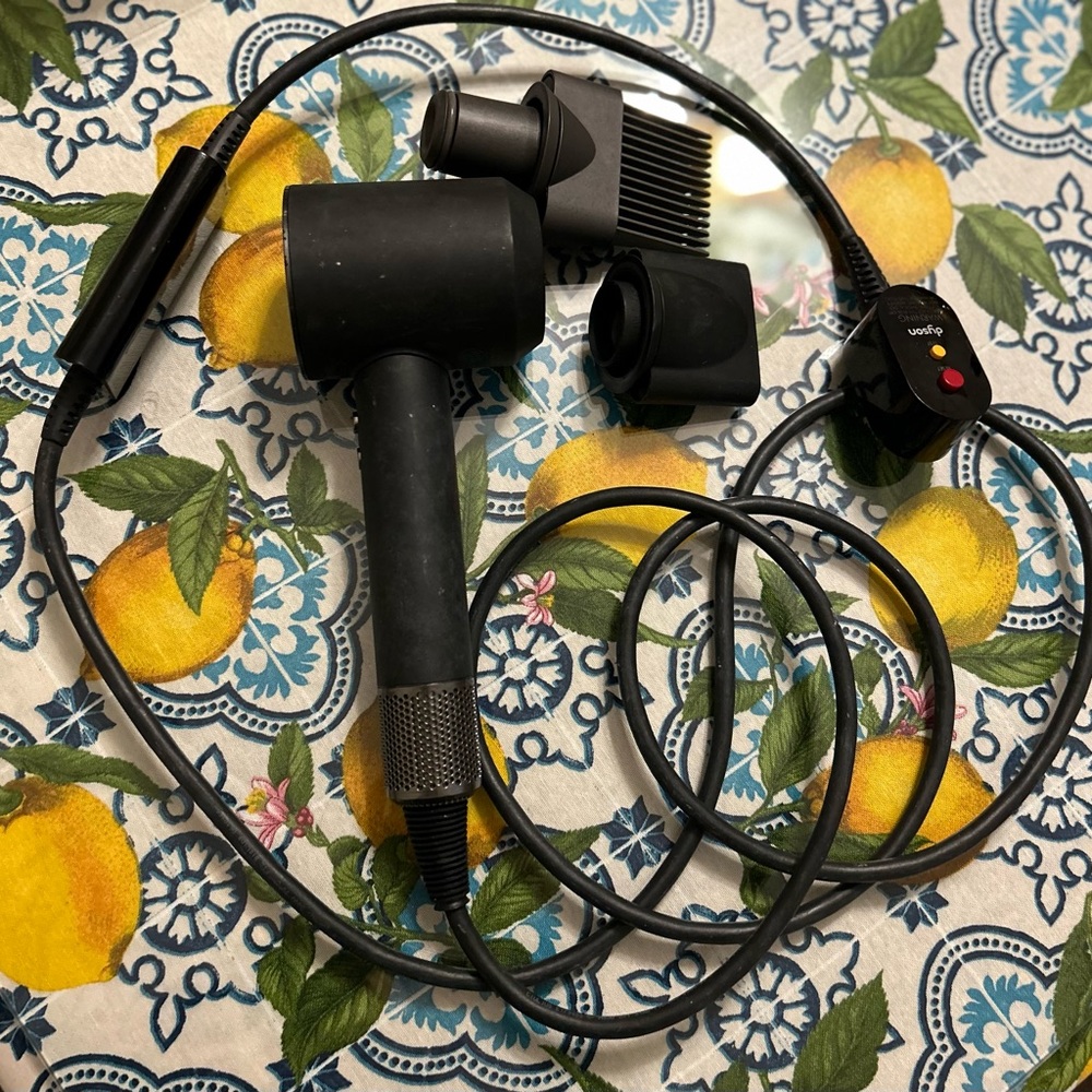 Dyson supersonic dryer